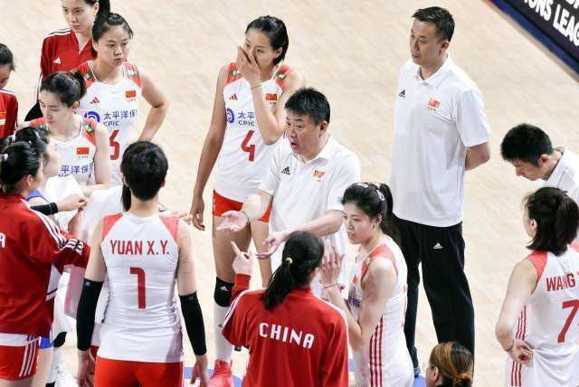 美女无衣无内裤的网站
